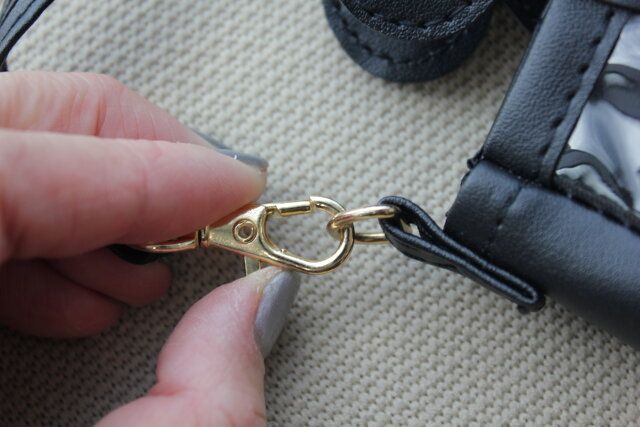 ダイソー バッグチャームポーチ 金具