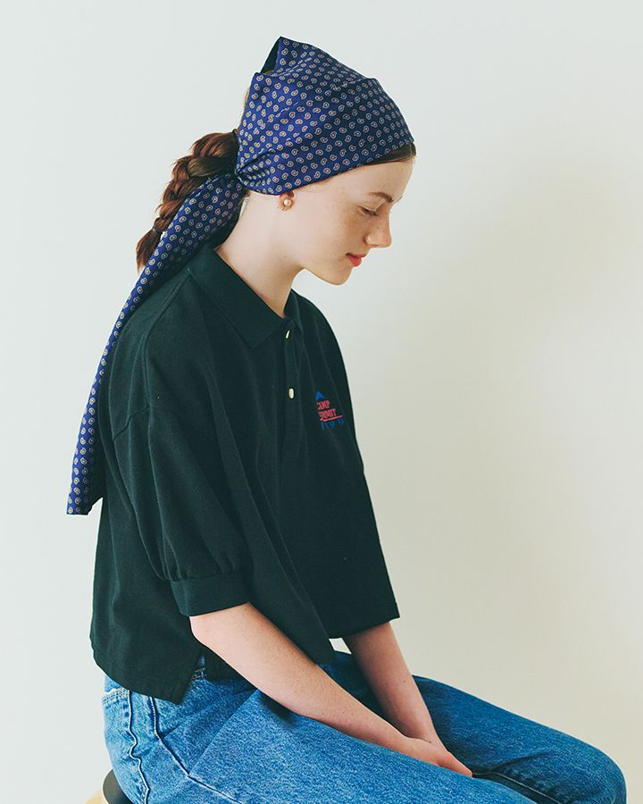 巻くだけでコーデがグッとオシャレに。スカーフやストールの巻き方10選