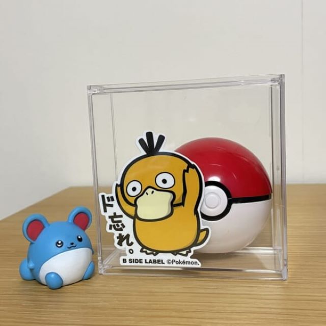 ステッカー飾り方_透明ケース