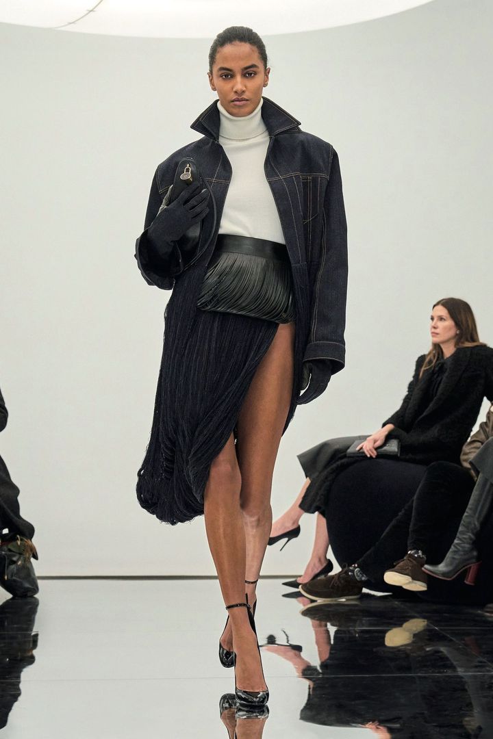 アライア 2024-25年秋冬コレクション Photo: Gorunway.com<br /> 