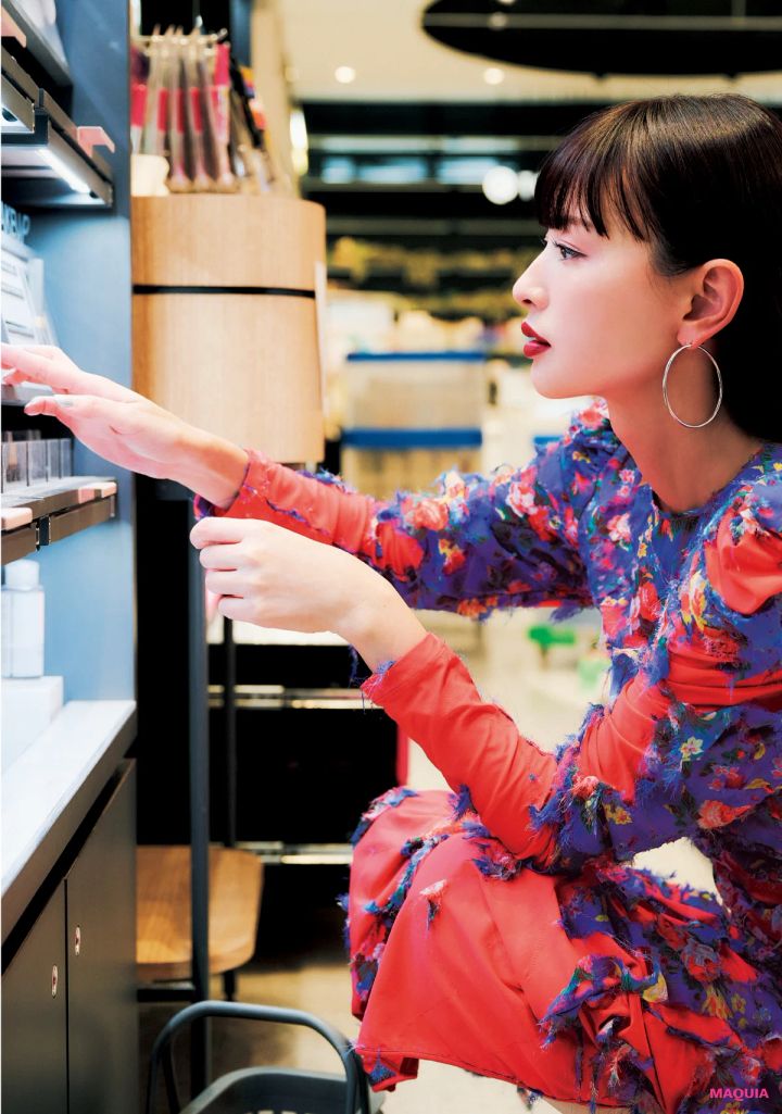 鈴木えみが念願の@cosme TOKYOで爆買い！ 買ったコスメ、すべて見せます_5