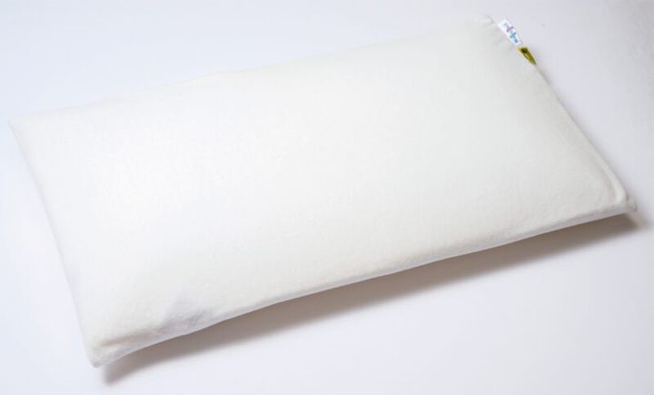 マニフレックス フラットピッコロ（トラベルロール付き）￥15,950／マニフレックス（フラグスポート）