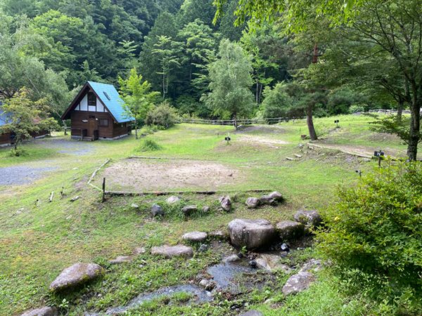 毎週キャンプに行く女性キャンパーがおすすめ！トレッキングの魅力とは？