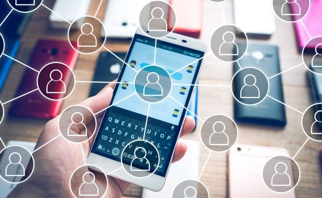 友だちがたくさんできた女性