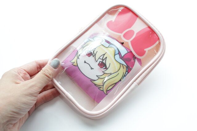 ダイソー バッグチャーム付スクエアポーチ（ミニーアイコン） ぬいぐるみ収納