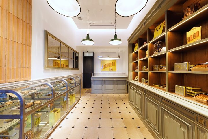 ル・ビスキュイ・アラン・デュカス店内