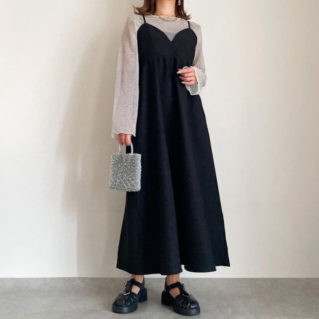 フレアワンピースコーデ