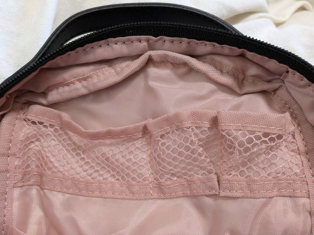 整理上手なBIGバニティポーチメッシュポケット