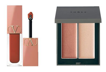 右：シマリング グロー デュオ 01 ￥4,950（THREE） 左：ヴァレンティノ リキロッソ 113R ￥5,940（ヴァレンティノ ビューティ）