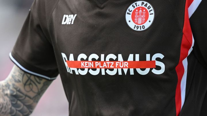 『イーロンが討論の場を憎悪を増幅させる場所に変えた』ザンクト・パウリがクラブ公式Xの閉鎖を発表