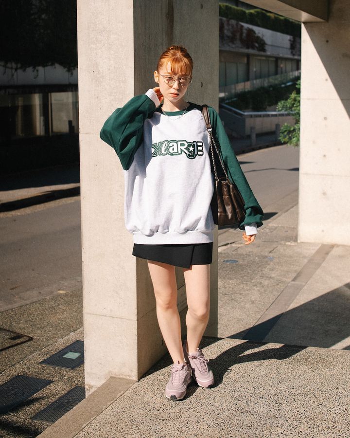 お洒落な秋冬の“スウェット”スタイル5選。サイズ感やデザインで個性を楽しもう【TOKYO SNAP】