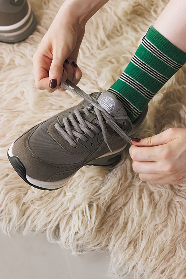 秋のオシャレは足元から。今すぐマネしたい靴×ソックスの組み合わせ12選