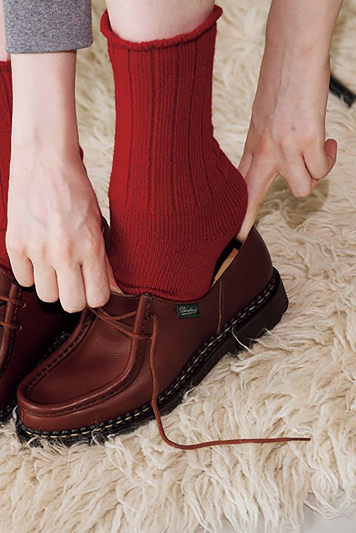 秋のオシャレは足元から。今すぐマネしたい靴×ソックスの組み合わせ12選