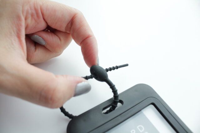 ダイソー カードホルダー（ベーシック） 紐