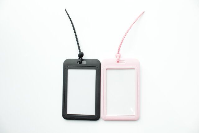 ダイソー カードホルダー ベーシック カラー