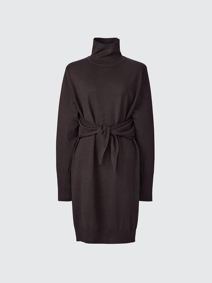 画像2: 出典：ユニクロ