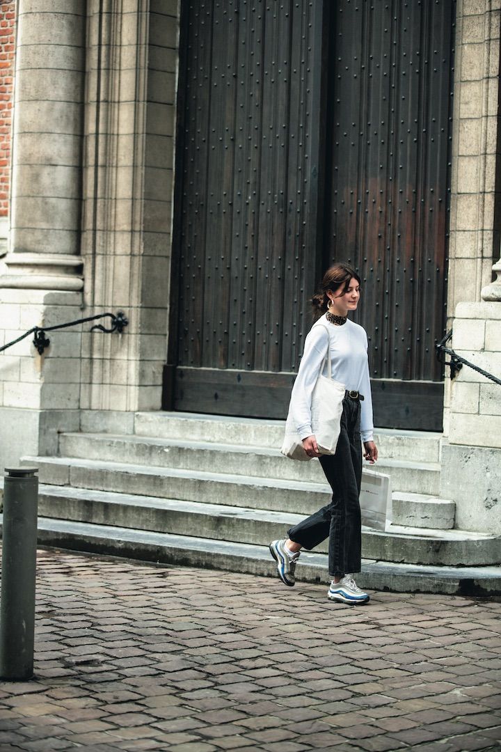 デニムのシンプルコーデがやっぱり人気！【海外のおしゃれさんの一週間コーデ】