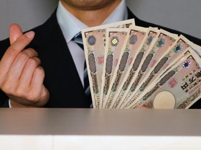 みんなはお小遣い制…？ 世間の夫婦のお財布事情を徹底調査！