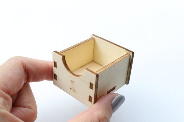 ダイソー ウッドアドベントカレンダーキット（ハウス型） ボックス 完成形