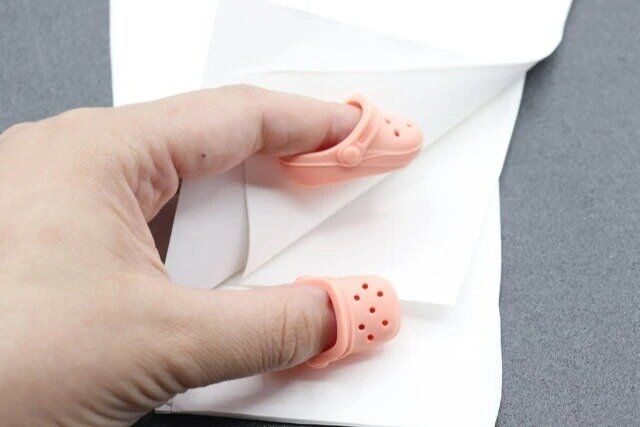 セリア サンダル指サック 使用例