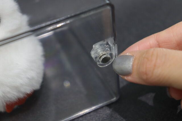 ダイソー 壁にも付けられるディスプレイケース（1段） マグネット