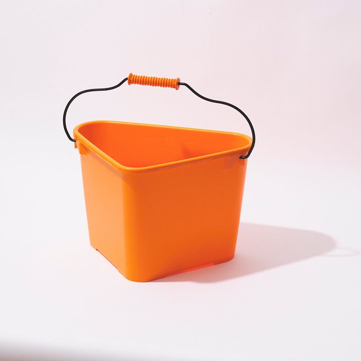 カラフルでかわいいスウェーデン生まれのアイテム。北欧気分のガーデニンググッズ③【北欧スタイルのガーデニング】