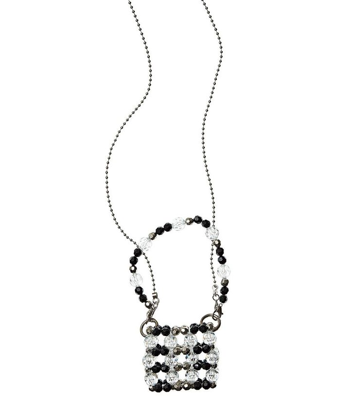 胸キュンアイテムのミニバッグ