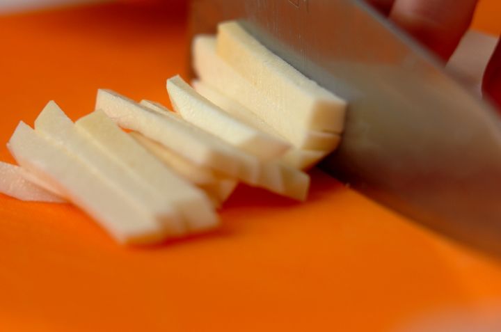 シャキシャキ！山芋のだししょうゆ和えの下準備1