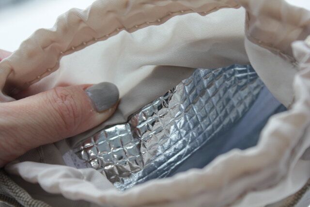 ダイソー ペットボトルホルダー（リサイクル生地使用） 保温・保冷