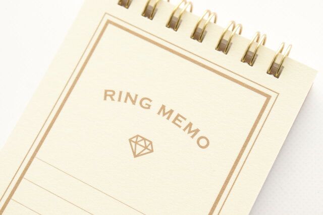 ダイソー プレミアムツインリングメモ（ディープマット、A7、70枚） デザイン