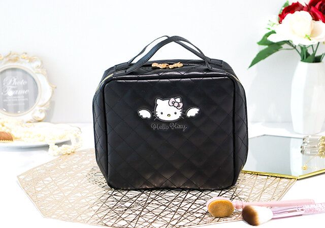 ハローキティ エンジェル ポーチ