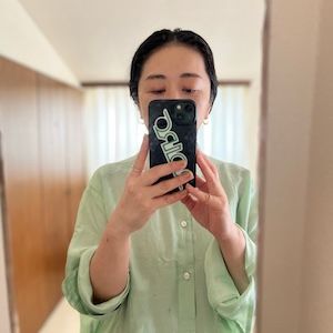 日用品図鑑：編集者・藤井志織の愛用する〈エーロ・サーリネン〉のチューリップテーブルetc.