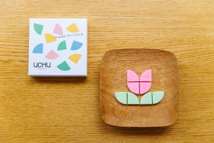 カラフルな落雁の人気店がリニューアル♪ 京都・御所東の「UCHU wagashi 寺町本店」へ