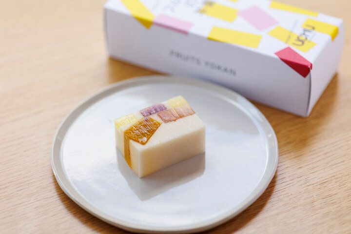 カラフルな落雁の人気店がリニューアル♪ 京都・御所東の「UCHU wagashi 寺町本店」へ