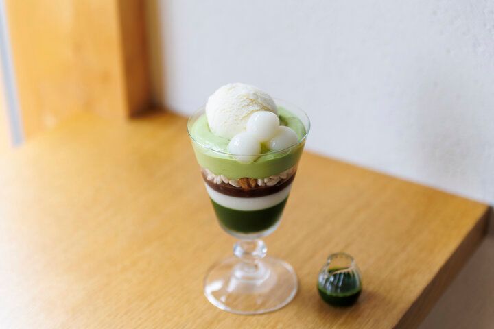 カラフルな落雁の人気店がリニューアル♪ 京都・御所東の「UCHU wagashi 寺町本店」へ