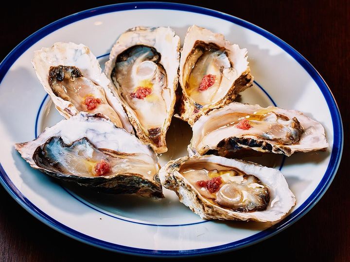 三軒茶屋『ジェネラルストア ミカワヤ』の「生牡蠣 宮城」