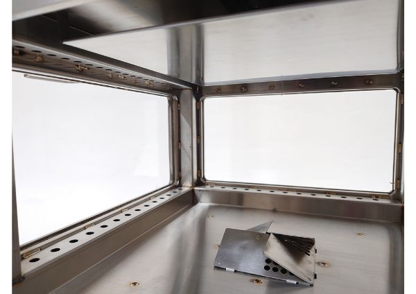 機能性抜群すぎる！４面ガラスの陽だまりのような薪ストーブを紹介！