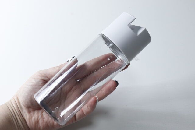 ダイソー スマホが立てられるペンケース