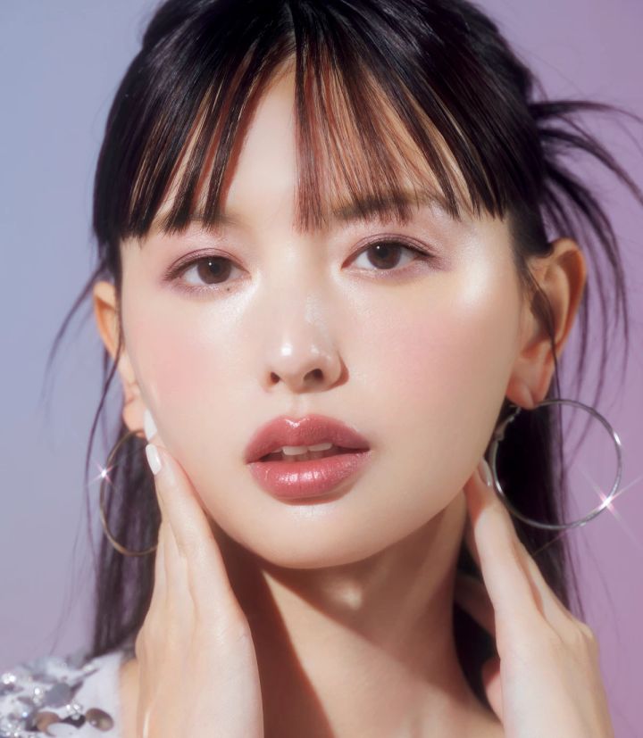 【冬メイク】大人のキラキラアイメイク教室。くすみパープル×きらめきでワンランク上の眼差しに