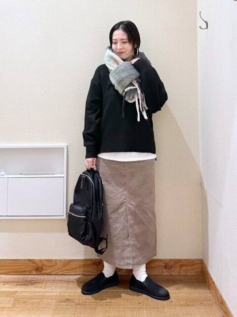 グローバルワークのフワフワHug meクルーネックプルオーバー