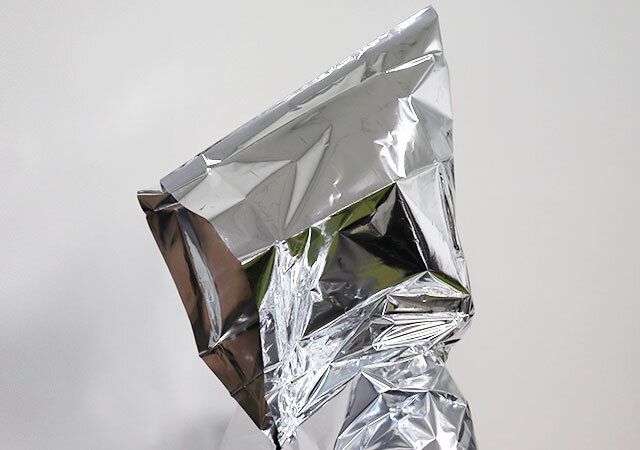 ダイソー 簡易保温アルミポンチョ フード