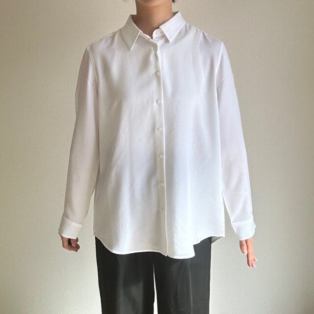 ユニクロ レーヨンブラウス 160cm Lサイズを着用