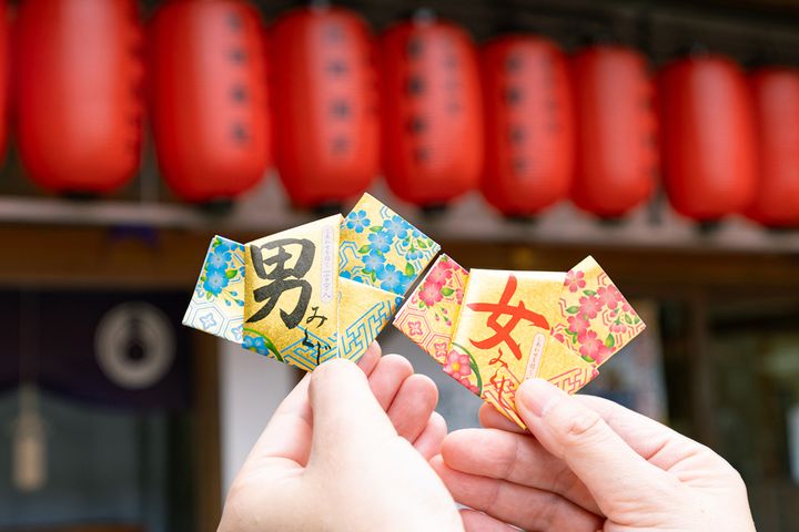 「男みくじ」「女みくじ」各200円
