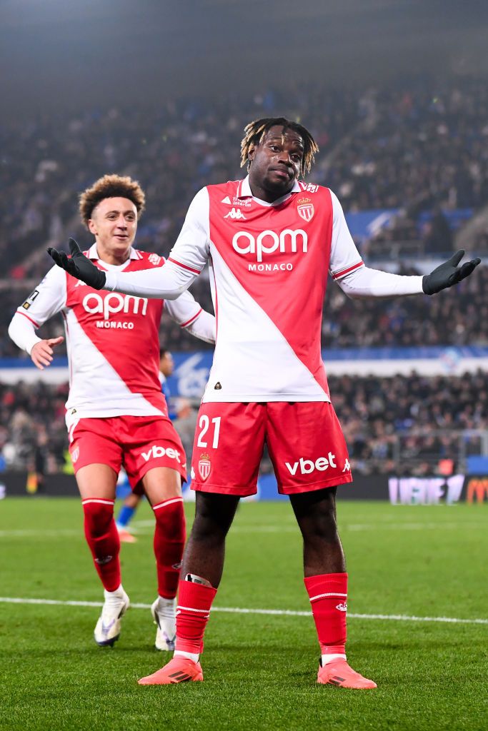 日本代表MFの現同僚！「ビッグクラブ行き」が期待される若手逸材3選