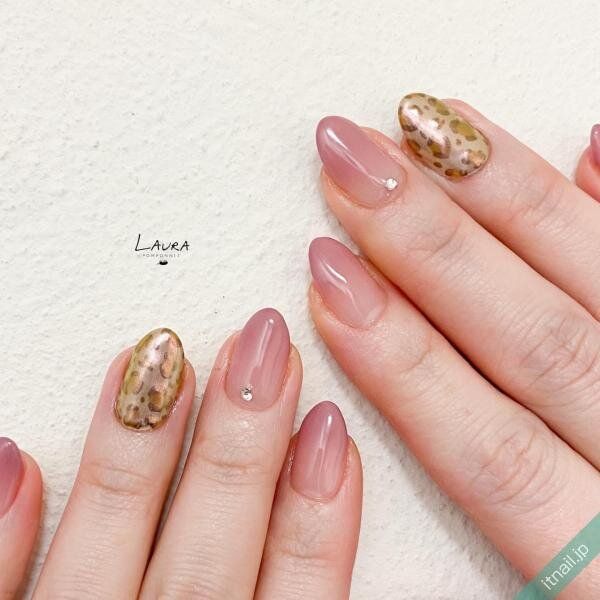 LAURA POMPONNEEが投稿したネイルデザイン [photoid:I0103759] via Itnail Design (742967)