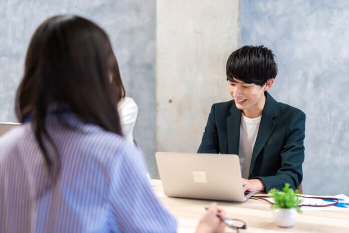 大事なのは「清潔感」 40代からがかっこいい男性の特徴4選と意識すべきこと