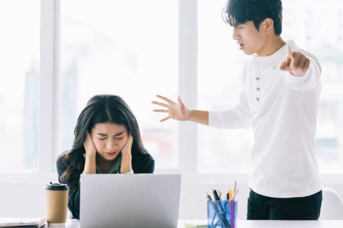 気持ちはわかるけど… 授業参観で子どもに「恥ずかしい」と言われる行動5つ