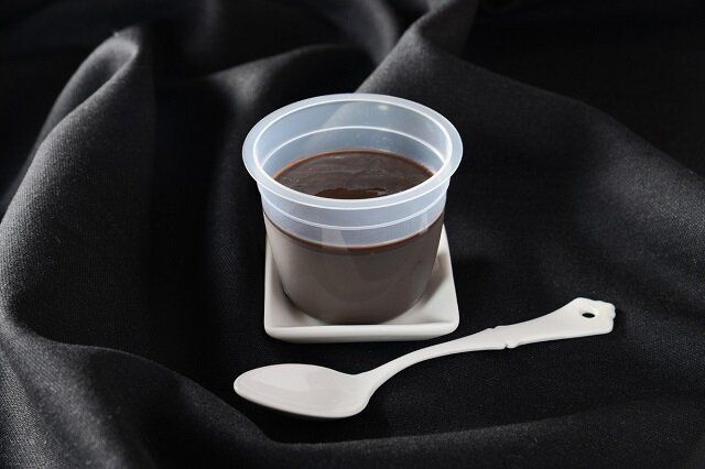 ローソン 【黒い】濃厚なめらかショコラプリン