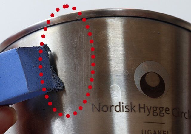 ダイソー 汚れ落とし消しゴム 表面 焼け