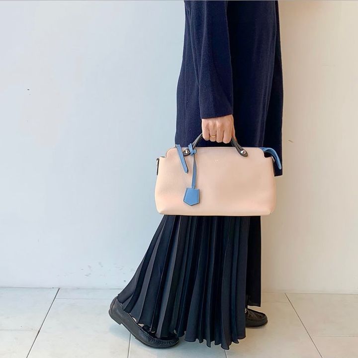 ピンクカラーのバイザウェイ